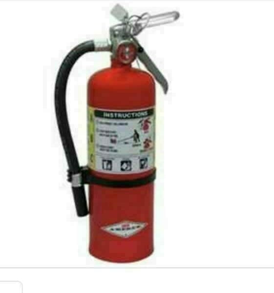 Amerex B402 – Extintor de incendios ABC de 5 libras (3A:40B:C)